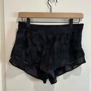 Lululemon Hotty Hot 2.5 Shorts